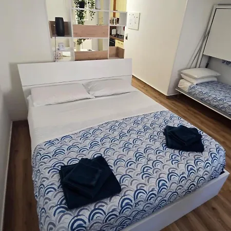 Bethel House Aparthotel Gardone Riviera